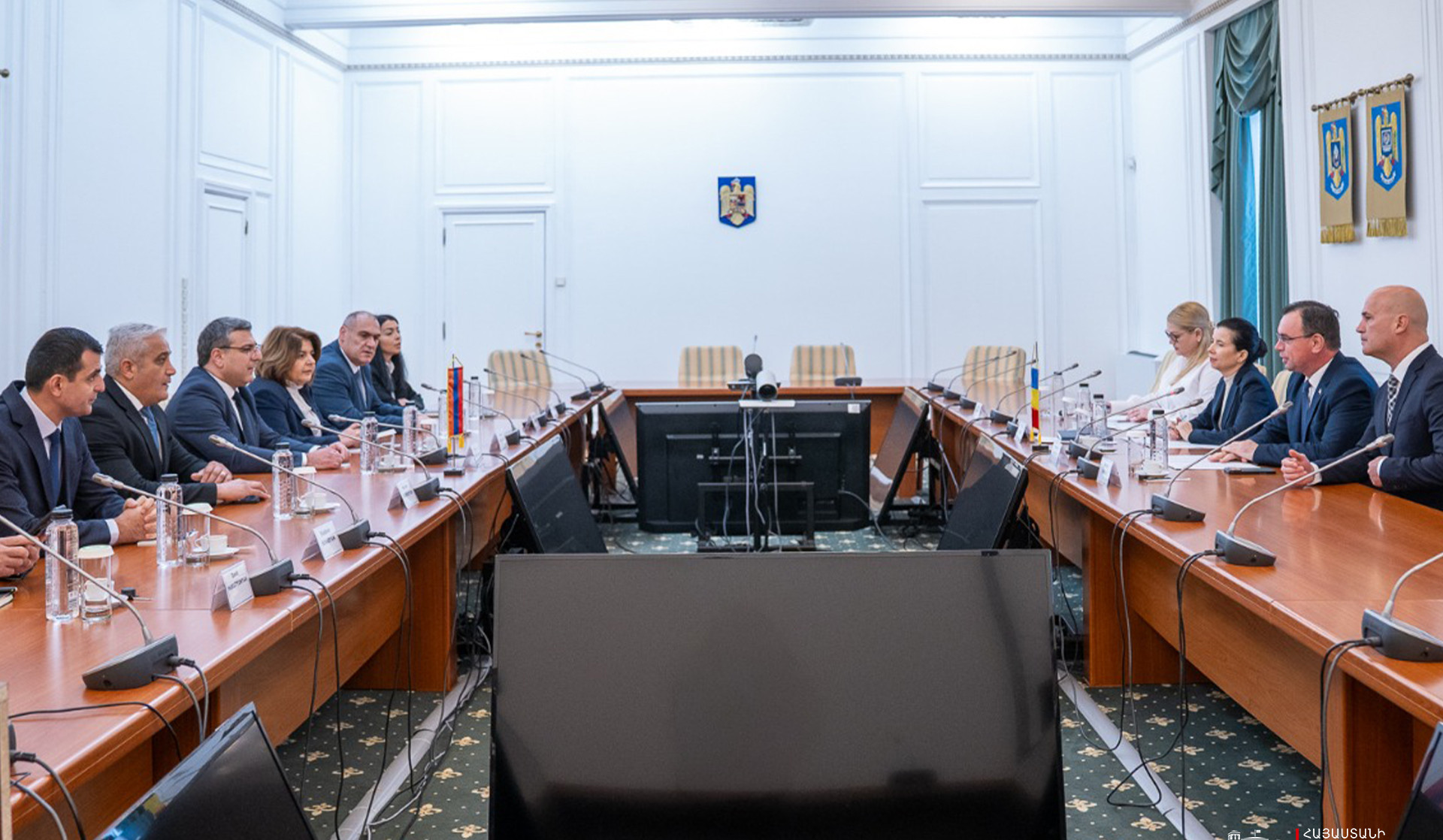 Ռումինիայի հետ համագործակցությունը կընդլայնվի․ ՆԳ նախարարի տեղակալի գլխավորած պատվիրակությունը Բուխարեստում էր