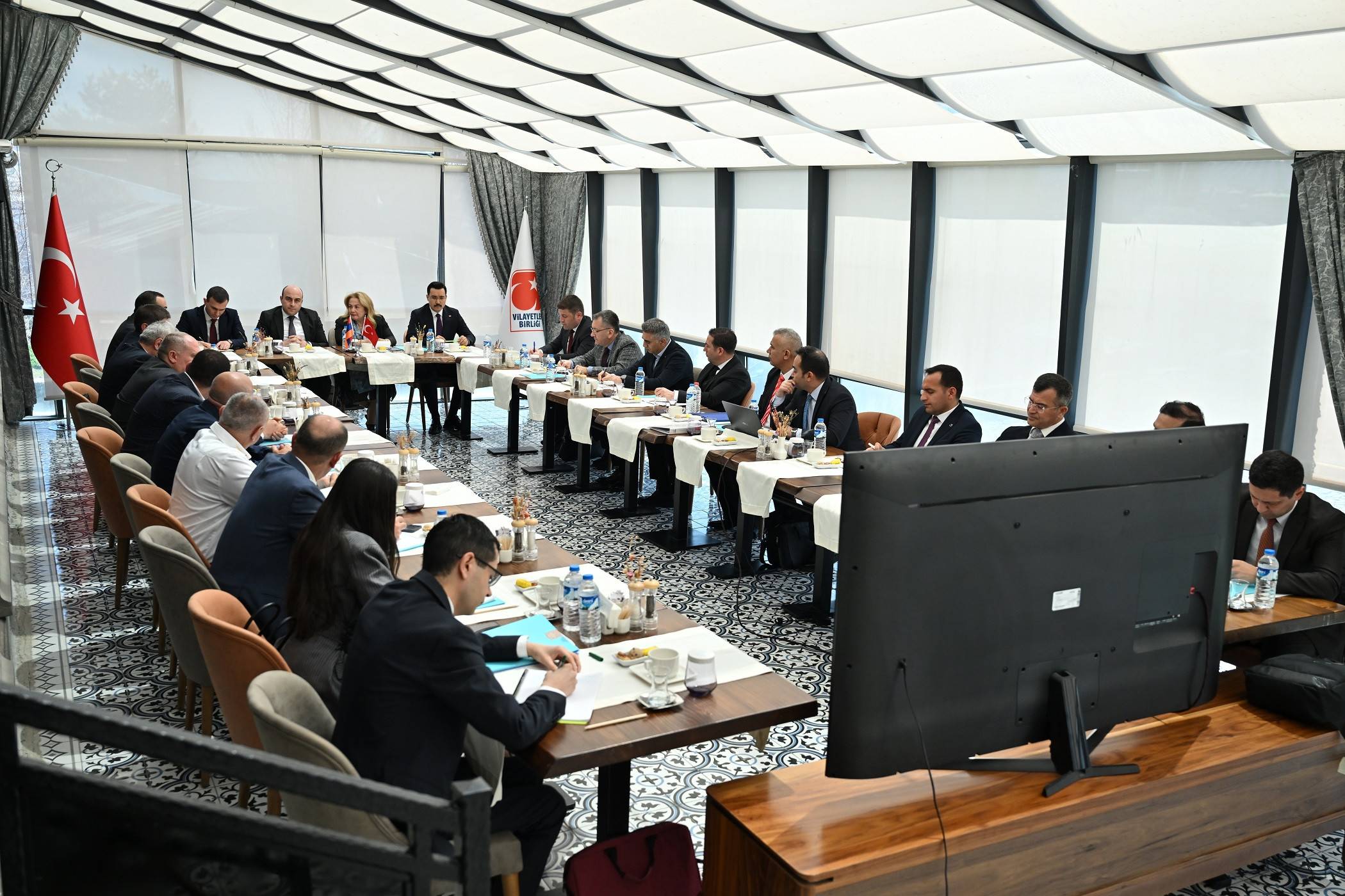 Gümri-Qars dəmir yolunun tezliklə istifadəyə verilməsinin vacibliyi vurğulanıb: Ermənistan və Türkiyənin birgə işçi qrupunun iclası keçirilib
