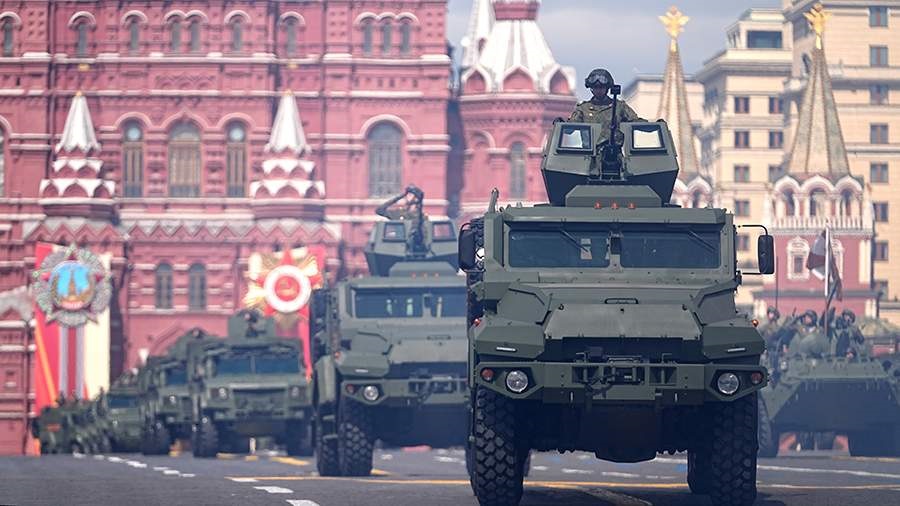 Парад на Красной площади пройдет без военной техники: BBC