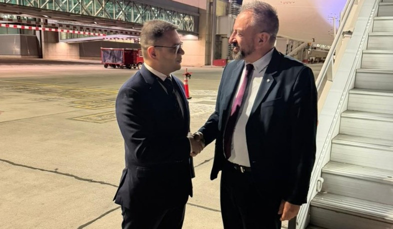Հայաստան է ժամանել Սան Մարինոյի արտգործնախարար Լուկա Բեկկարին