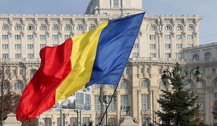 Romanian government collapses after no-confidence vote