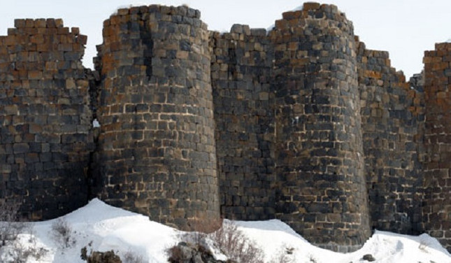 Ամբերդ ամրոց և Քարի լիճ տանող ավտոճանապարհները փակ են