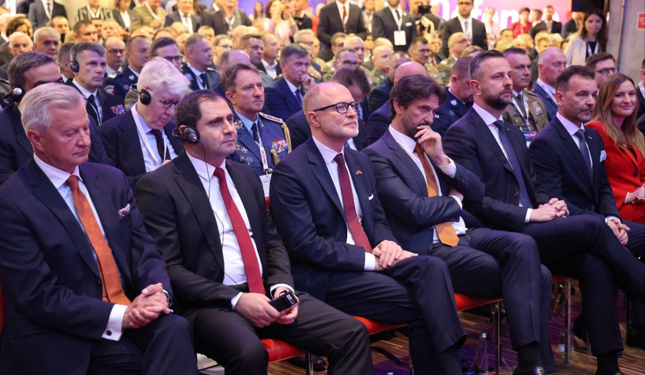 Սուրեն Պապիկյանը Վարշավայում մասնակցել է Defence24 Days համաժողովի բացման պաշտոնական արարողությանը
