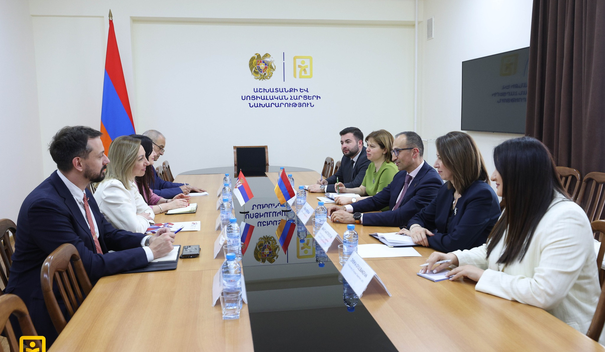 ԱՍՀ նախարարը և Տատյանա Մացուրան քննարկել են կանանց տնտեսական հզորացման, գենդերային հավասարության ապահովման հարցեր