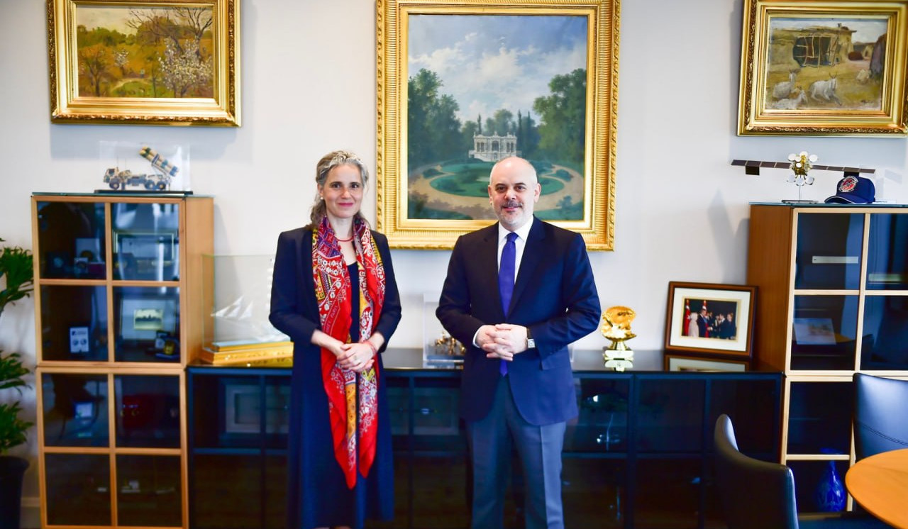 Ակիֆ Քըլըչը և Մագդալենա Գրոնոն քննարկել են Հայասատն-Ադրբեջան, Հայաստան-Թուրքիա հարաբերությունները