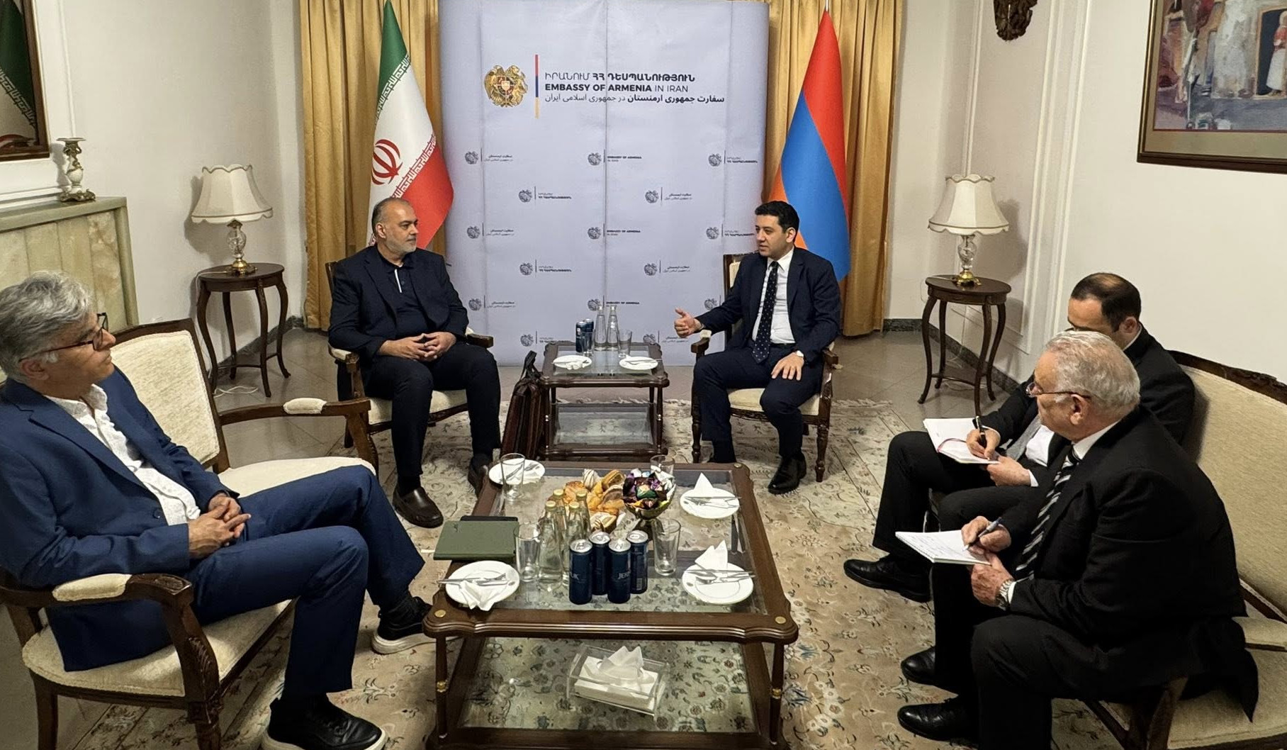 Դեսպան Հակոբյանն ընդունել է Մեղրիի սահմանային անցակետի արդիականացման և վերակառուցման աշխատանքներն իրականացնող ընկերության ղեկավարությանը