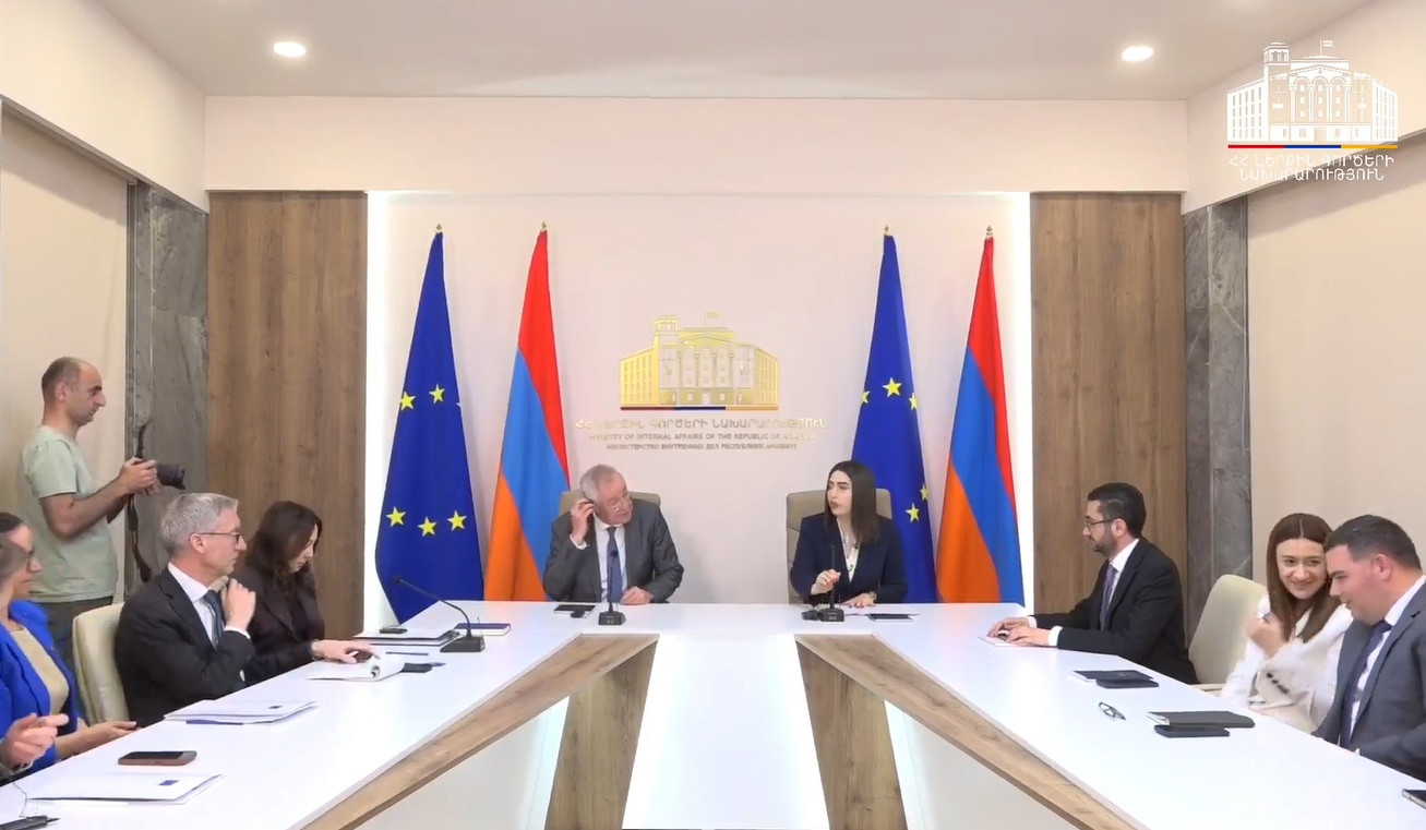 Այժմ ՀՀ քաղաքացիներին ավելի շատ վիզաներ և բազմակի մուտքի վիզաներ ենք տրամադրում. Յոհաննես Լուխներ