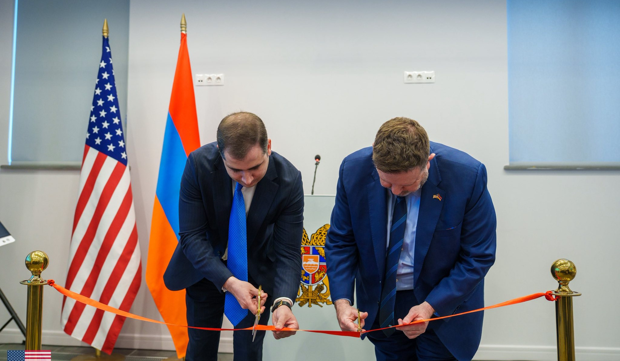 ՀՀ-ում ԱՄՆ գործերի ժամանակավոր հավատարմատարը ՊԵԿ նախագահի հետ մասնակցել է մաքսային զննման նոր հարթակի գործարկմանը