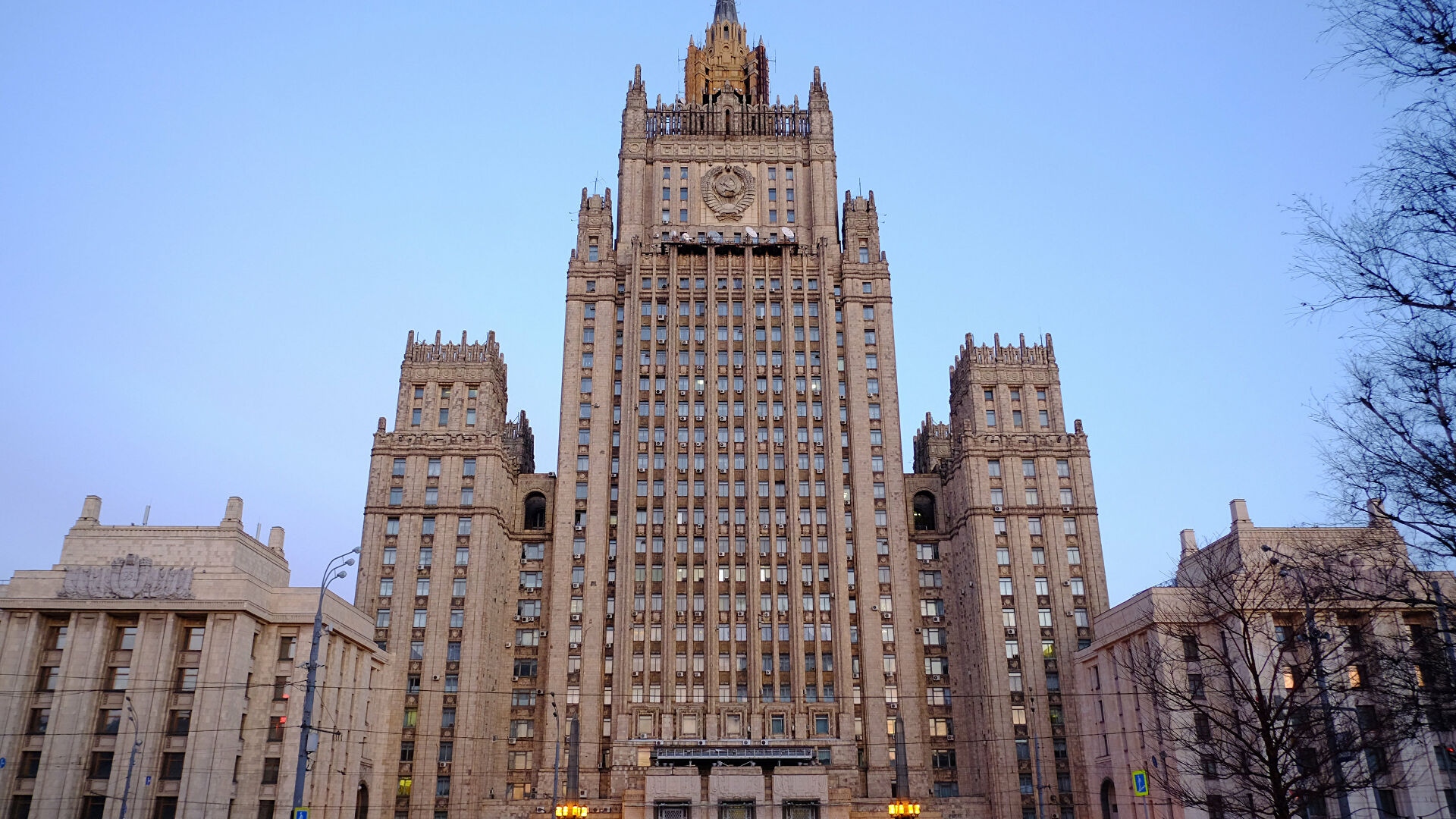 Посол России в Армении вызван в Москву для консультаций