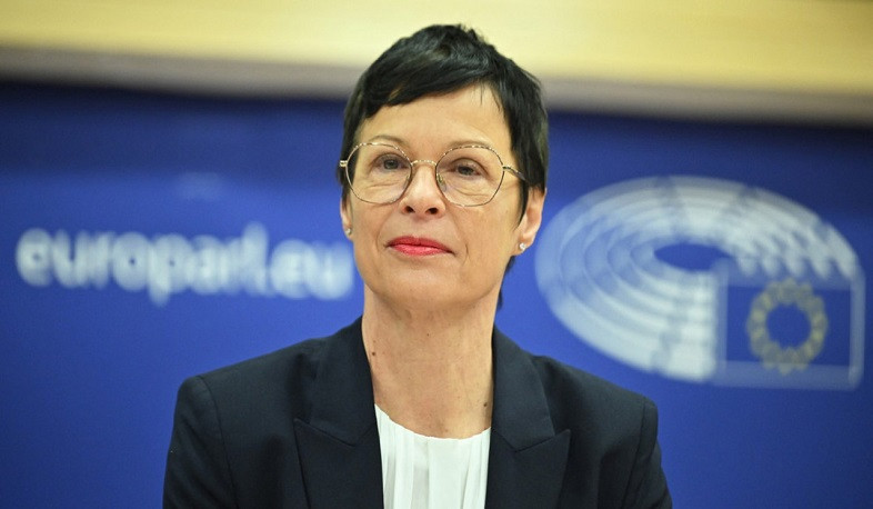 I reiterated the EU’s solidarity with Armenia in the face of growing economic coercion by Russia, Kos