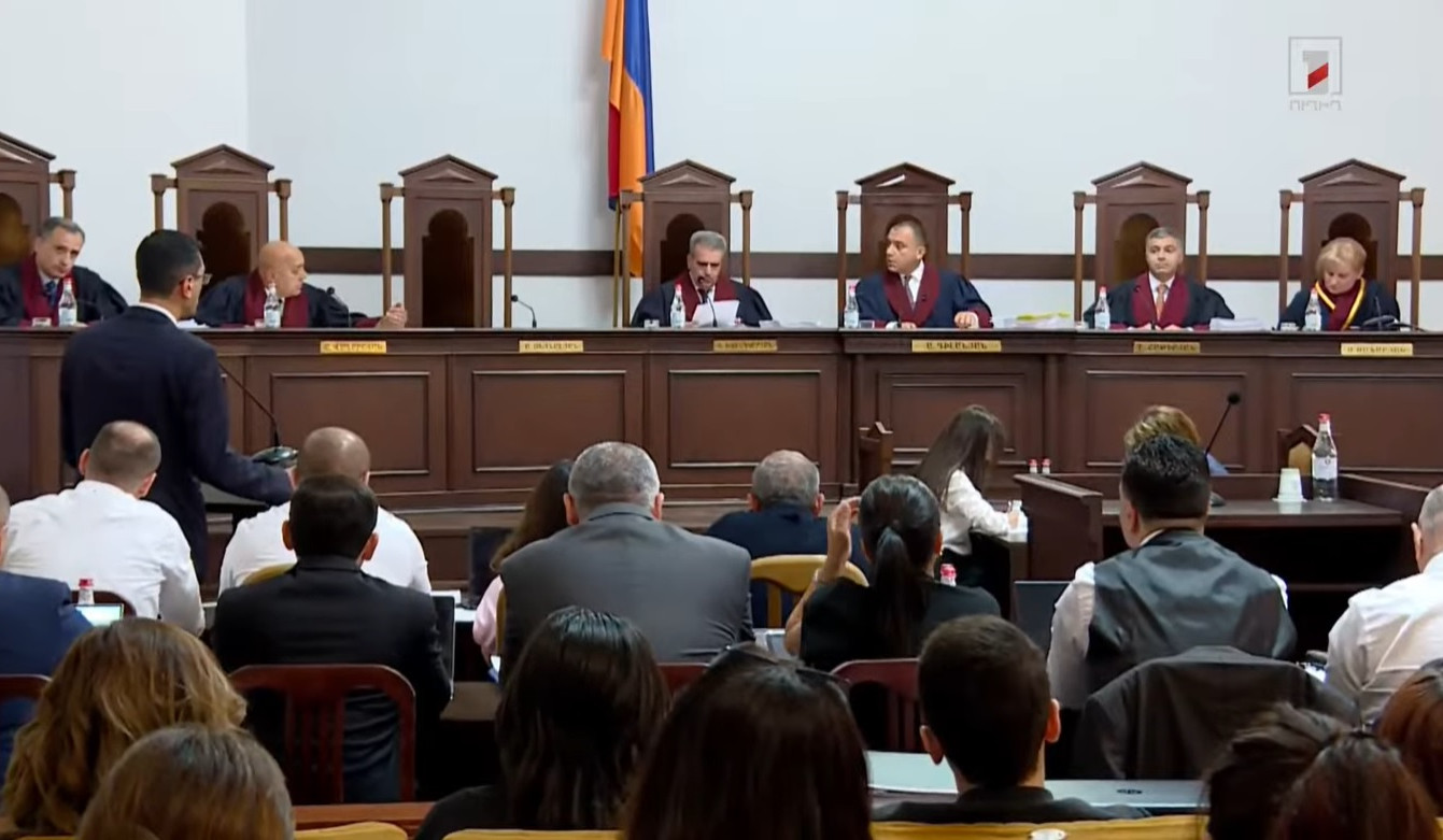 ՍԴ-ում ԱԺ ընտրությունների արդյունքները վիճարկող գործի քննությանը քաղաքական ուժերի ներկայացուցիչները հանդես են եկել միջնորդություններով