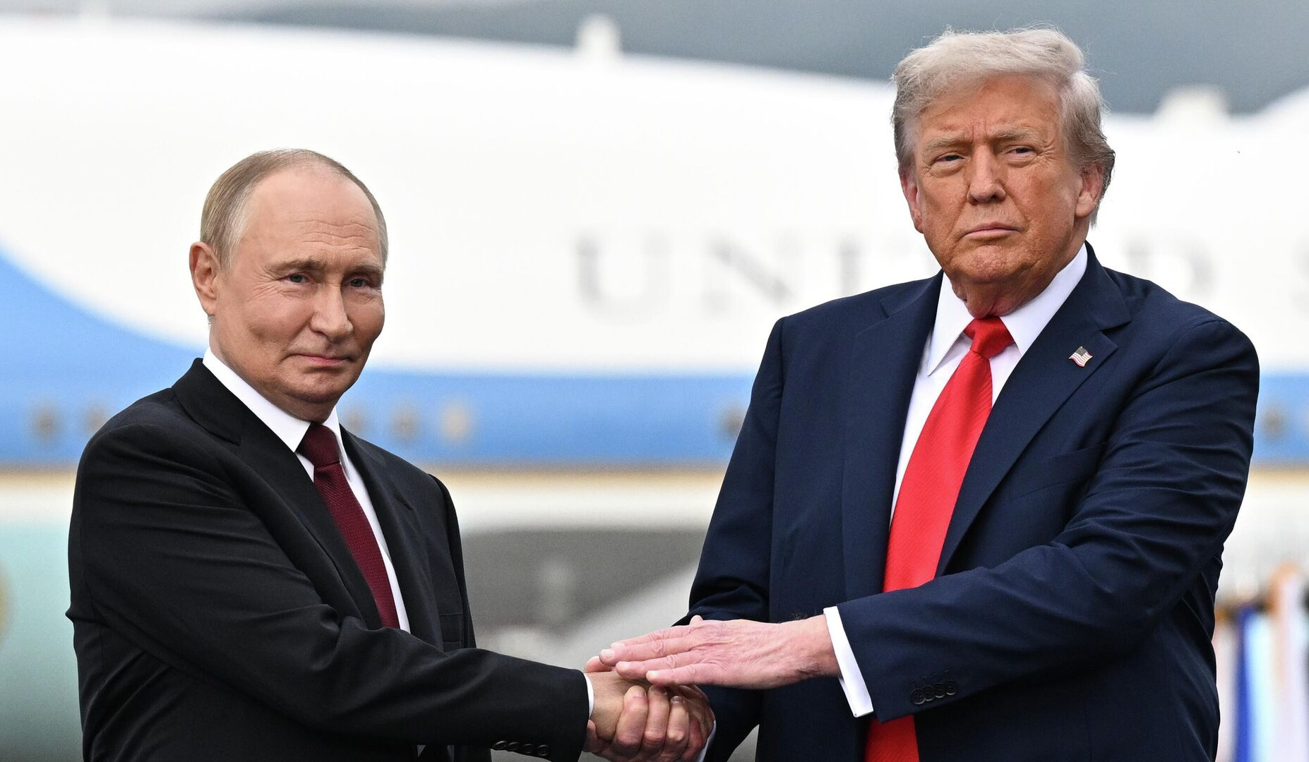 Россия и США несут особую ответственность за глобальную безопасность: послание Путина Трампу
