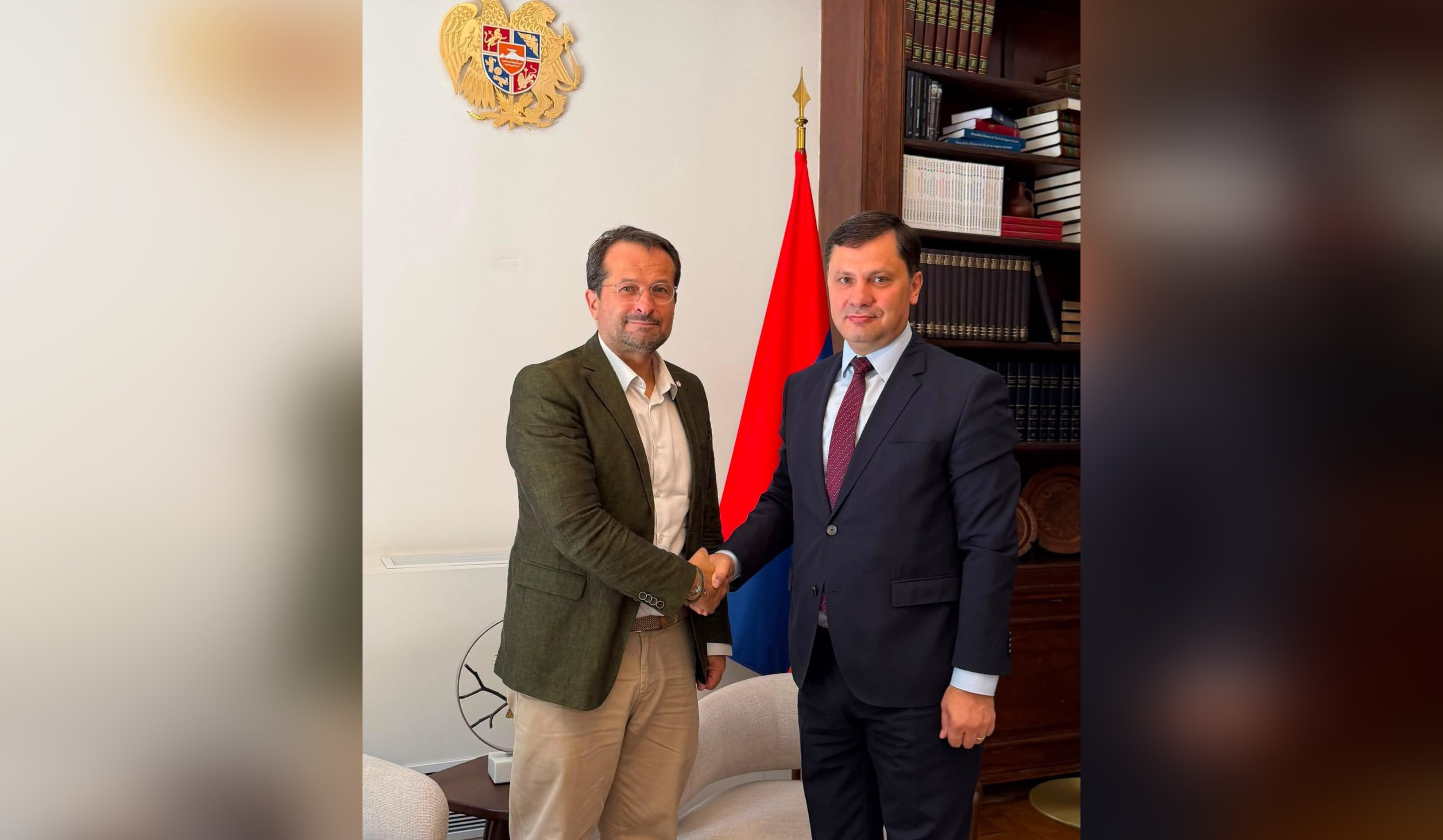 Ֆրանսիայում ՀՀ դեսպանը և Ռեժի Ֆրոդենը քննարկել են ֆրանսիական շուկա Carrefour ցանցի միջոցով հայկական արտադրանքի իրացման հնարավորությունները