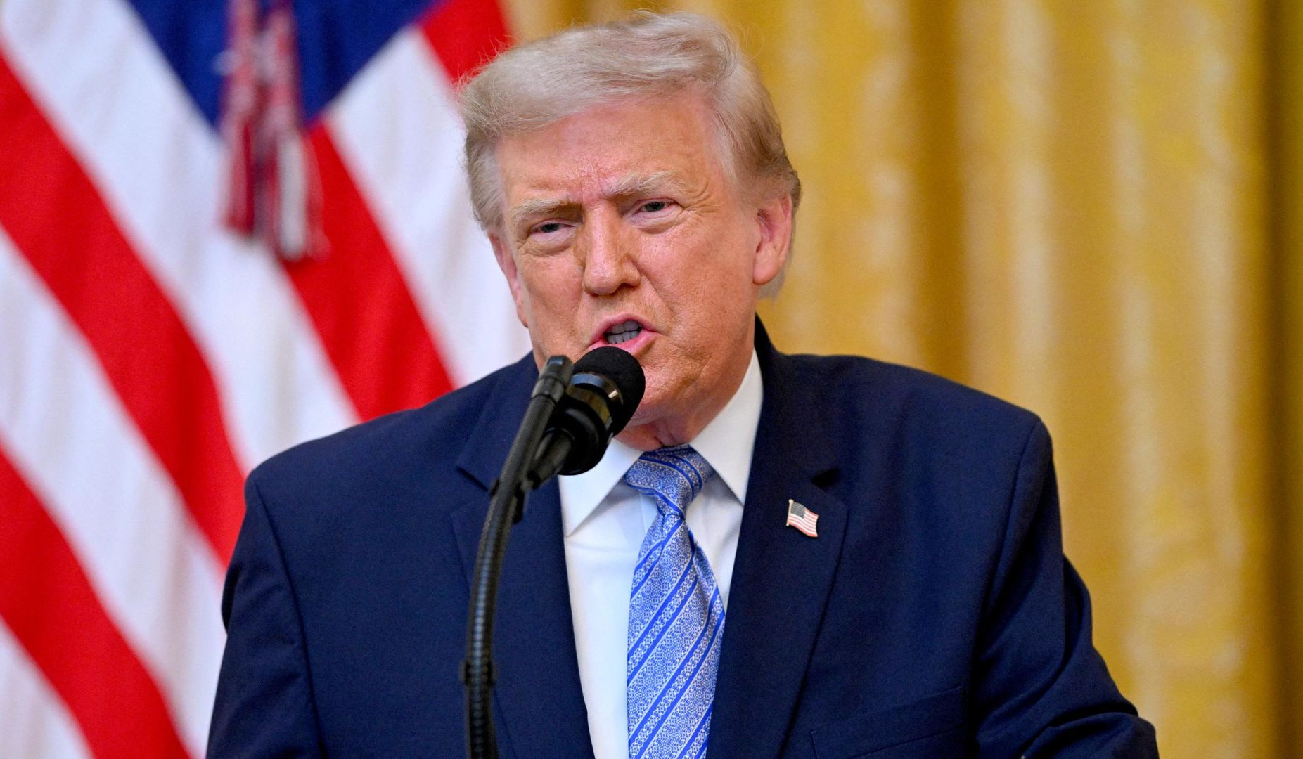 Трамп ввел 50-процентную пошлину на ряд товаров из Канады