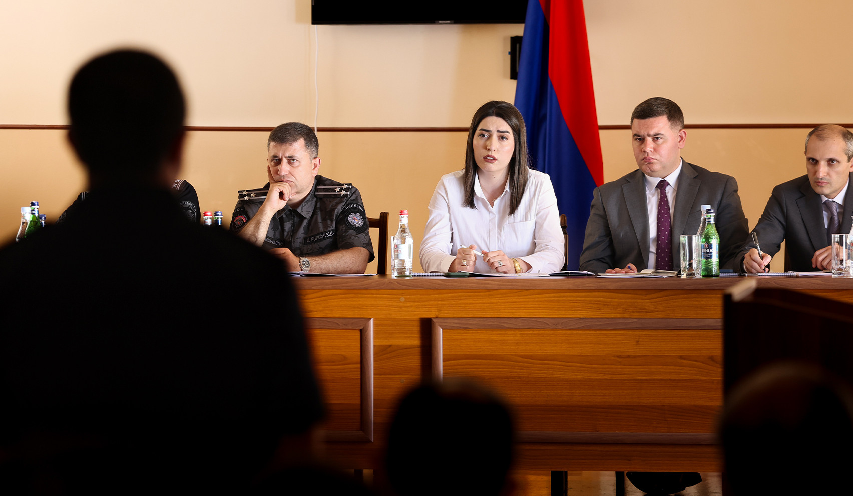 Նվազել են հրազենի գործադրմամբ կատարված հանցագործությունները․ ՆԳ նախարարն ամփոփել է առաջին կիսամյակի աշխատանքը Կոտայքում