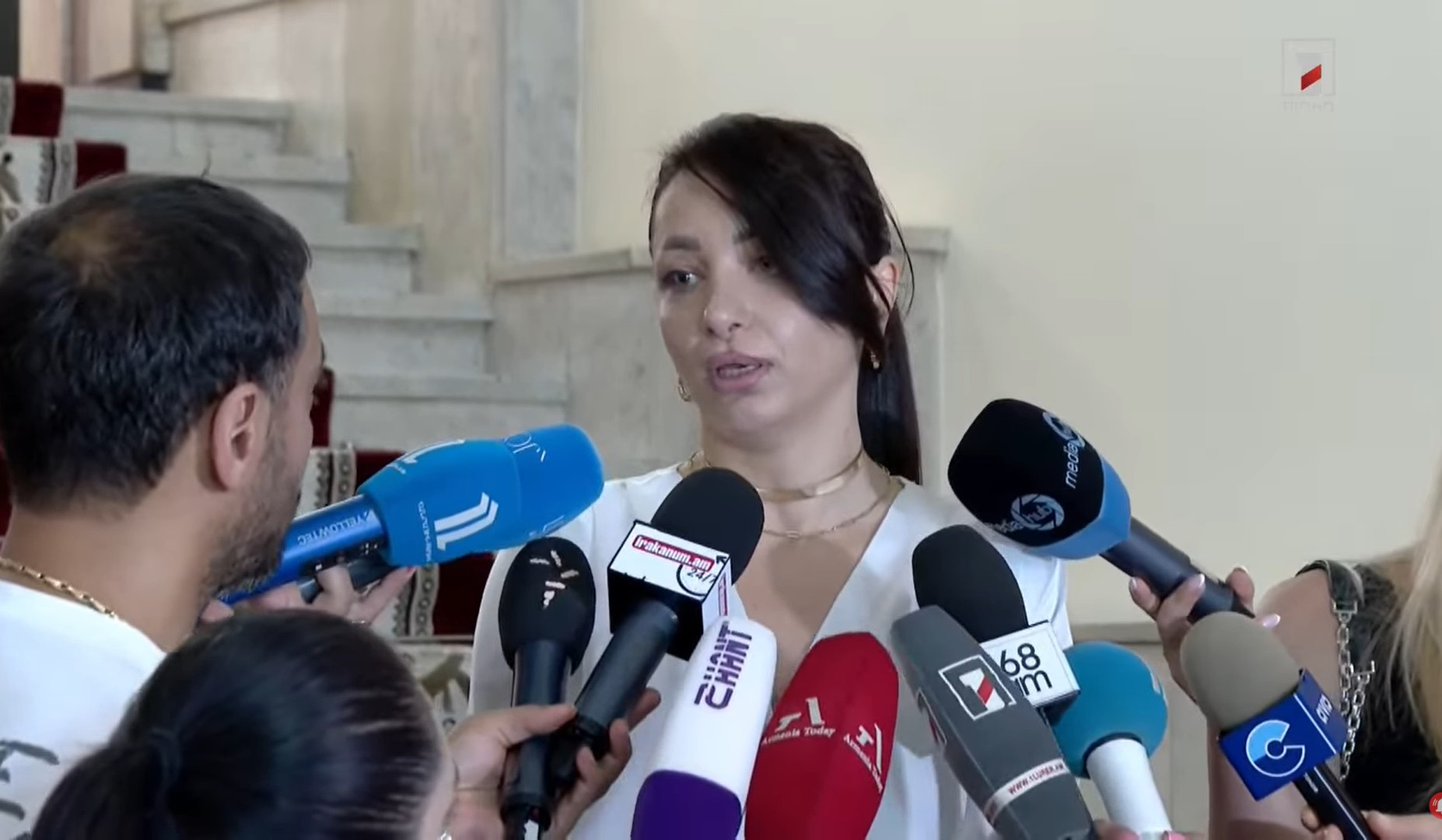 Ե՛վ հայհոյանքը, և՛ բռնությունը խստիվ դատապարտում եմ. Հասմիկ Հակոբյանը՝ Հայկ Կոնջորյանի եղբոր դեպքի մասին