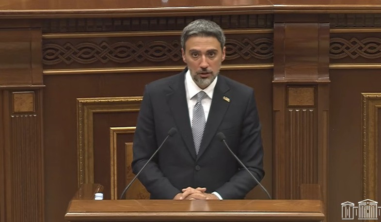 Որքա՞ն են «Ուժեղ Հայաստանի»՝ ՀՀ միջազգայնորեն ճանաչված տարածքները. Արթուր Հովհաննիսյանը՝ Արամ Վարդևանյանին