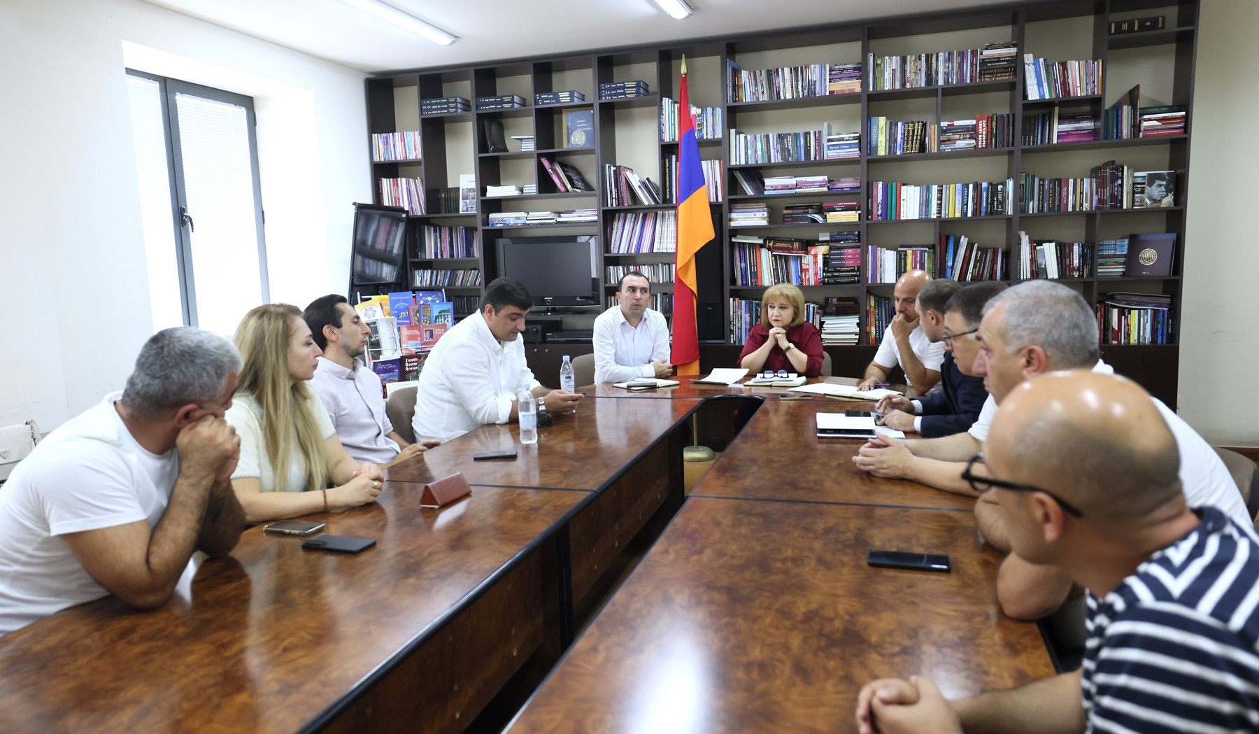 Հանրային լսումներ՝ Կապանի ֆուտբոլի մարզադաշտի տարածքի նկատմամբ հանրային գերակա շահ ճանաչելու որոշման նախագծի վերաբերյալ