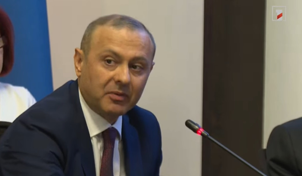 Որոշում եմ կայացրել իրականացնել ԱԽ քարտուղարի փոփոխություն. վարչապետ