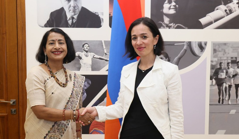 ԿԳՄՍ նախարարը հաջողություն է մաղթել Հայաստանում դիվանագիտական առաքելությունն ավարտող Հնդկաստանի դեսպանին