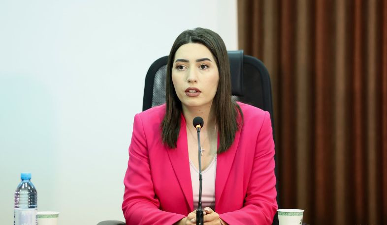 Ղարաբաղից տեղահանված, վարելու իրավունքից զրկված հայրենակիցները երկուշաբթի օրվանից կարող են դիմել և առանց քննության ստանալ վարորդական վկայական․ ՆԳ նախարար