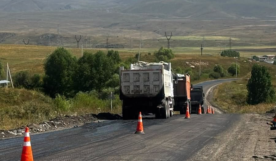 Սիսիանի տարածաշրջանի «Զանգեր»-Ծղուկ հատվածում պետբյուջեի միջոցներով շարունակվում է միջին նորոգումը