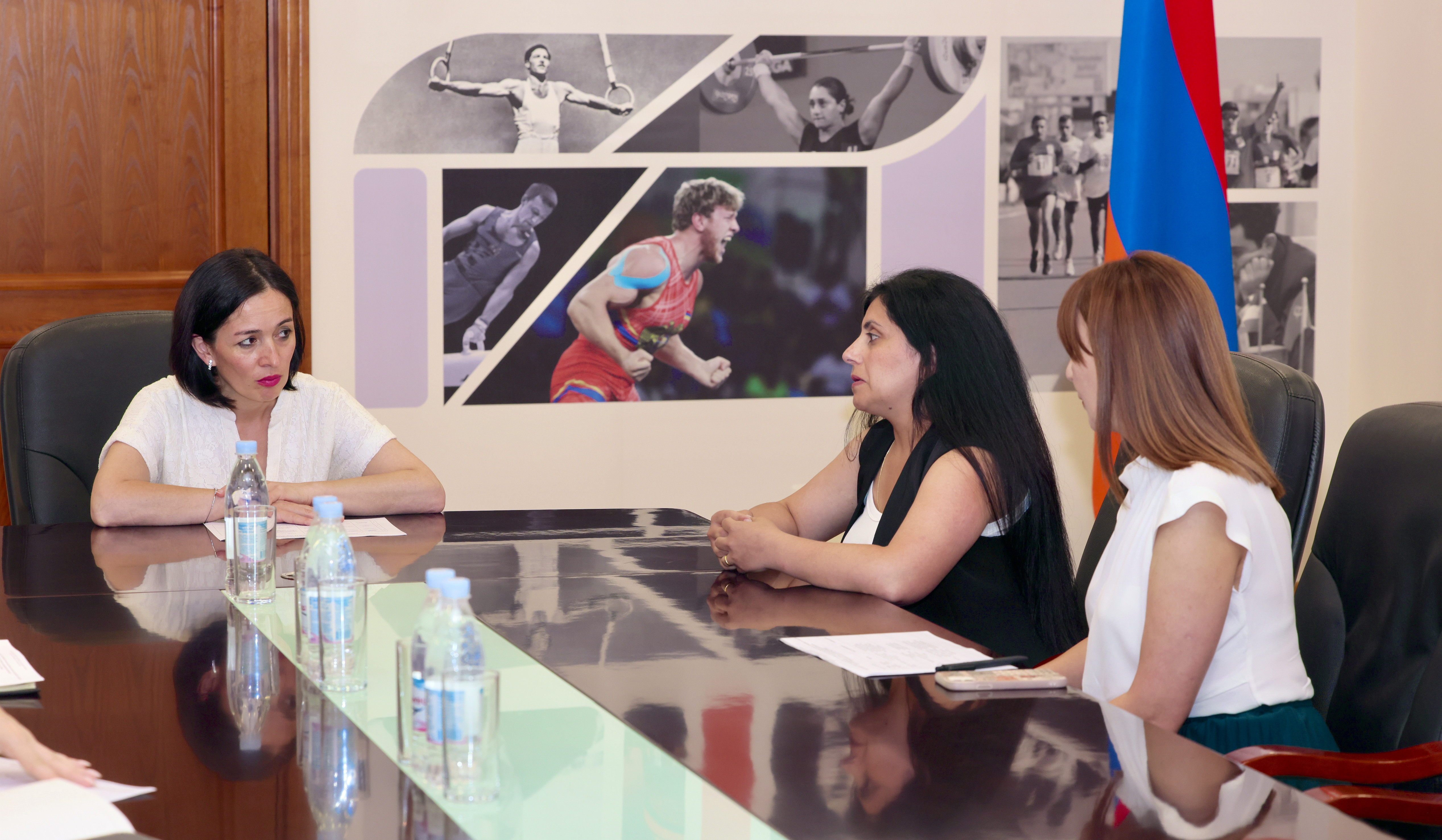 Ժաննա Անդրեասյանը հերթական հանդիպումն է ունեցել ուսուցիչների հետ․ սեպտեմբերին ընդառաջ