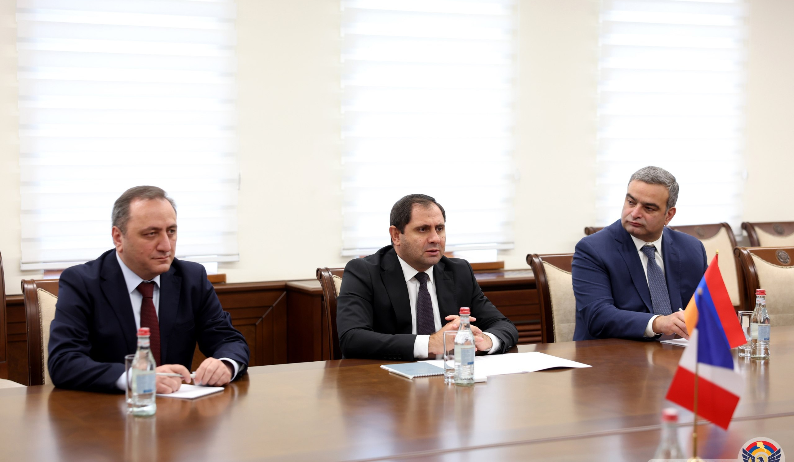 Քննարկվել են Հայաստան-Ֆրանսիա պաշտպանական համագործակցության ձեռքբերումները. Պապիկյանն ընդունել է Դըկոտինյիին