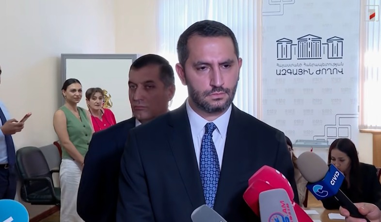 Biz həmişə dürüst olmuşuq, Rusiya ilə münasibətləri pisləşdirmək üçün heç nə etmirik: Parlamentin sədri