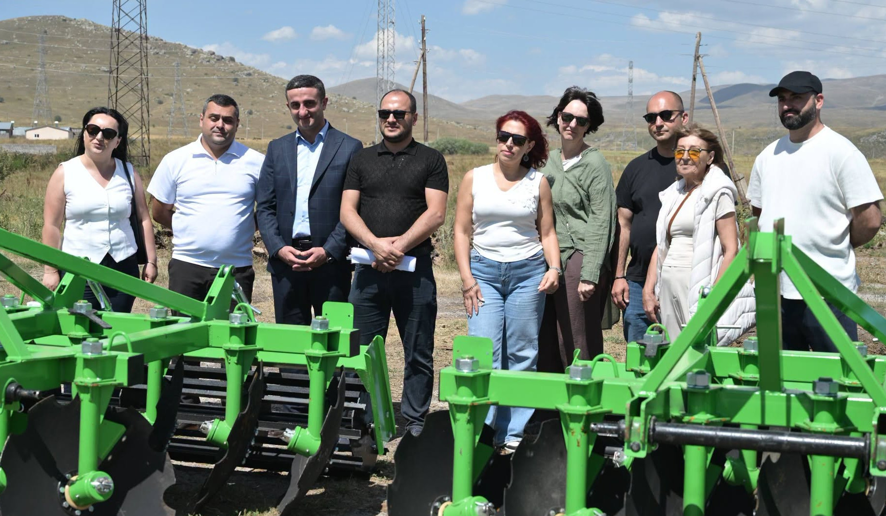 Գորայք բնակավային գյուղատնտեսական կցորդիչներ և ռոտորային սերմազատիչներ են տրամադրվել