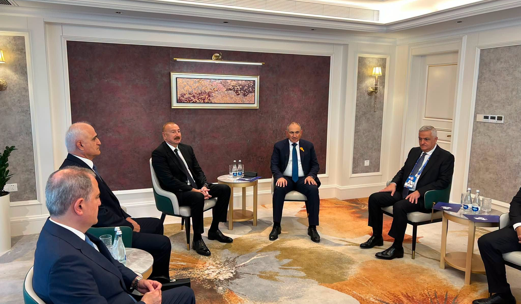 Բիշքեկում տեղի է ունենում Նիկոլ Փաշինյանի և  Իլհամ Ալիևի հանդիպումը