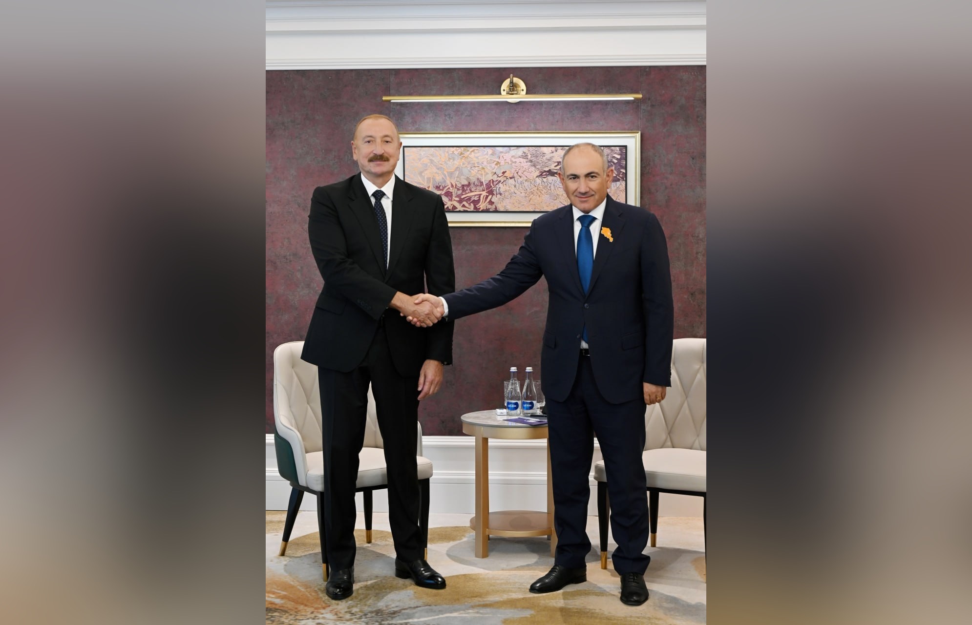 Nikol Paşinyan və İlham Əliyevin Bişkekdə görüşü başa çatdı