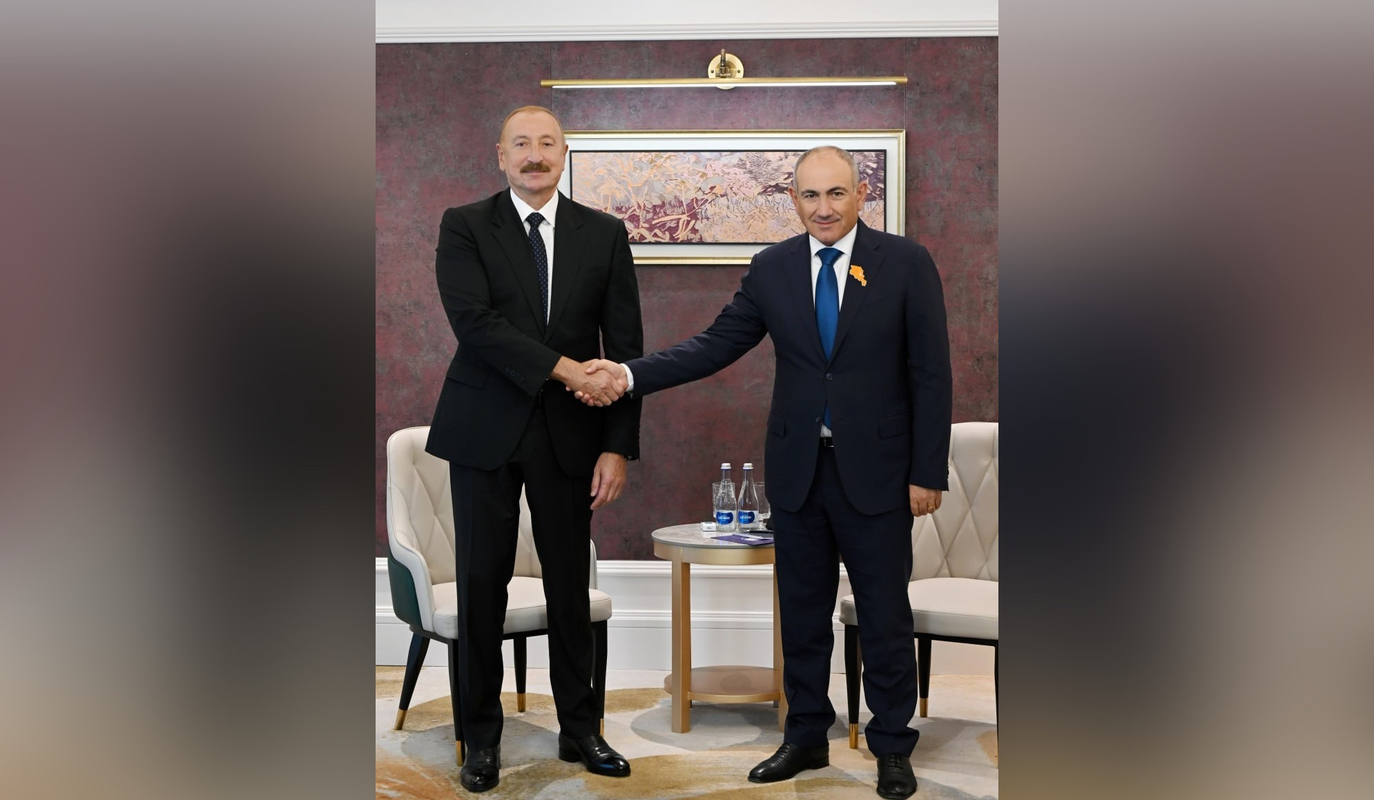Nikol Paşinyan və İlham Əliyevin Bişkekdə görüşü başa çatdı