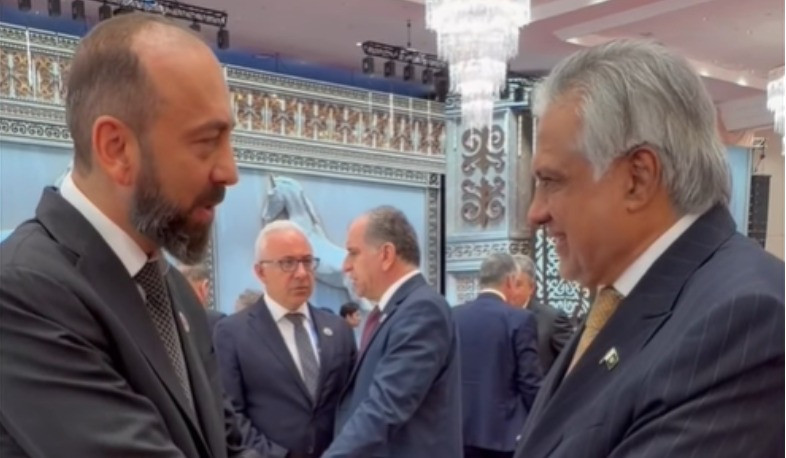 Արարատ Միրզոյանը շփումներ է ունեցել Պակիստանի ԱԳ նախարարի հետ