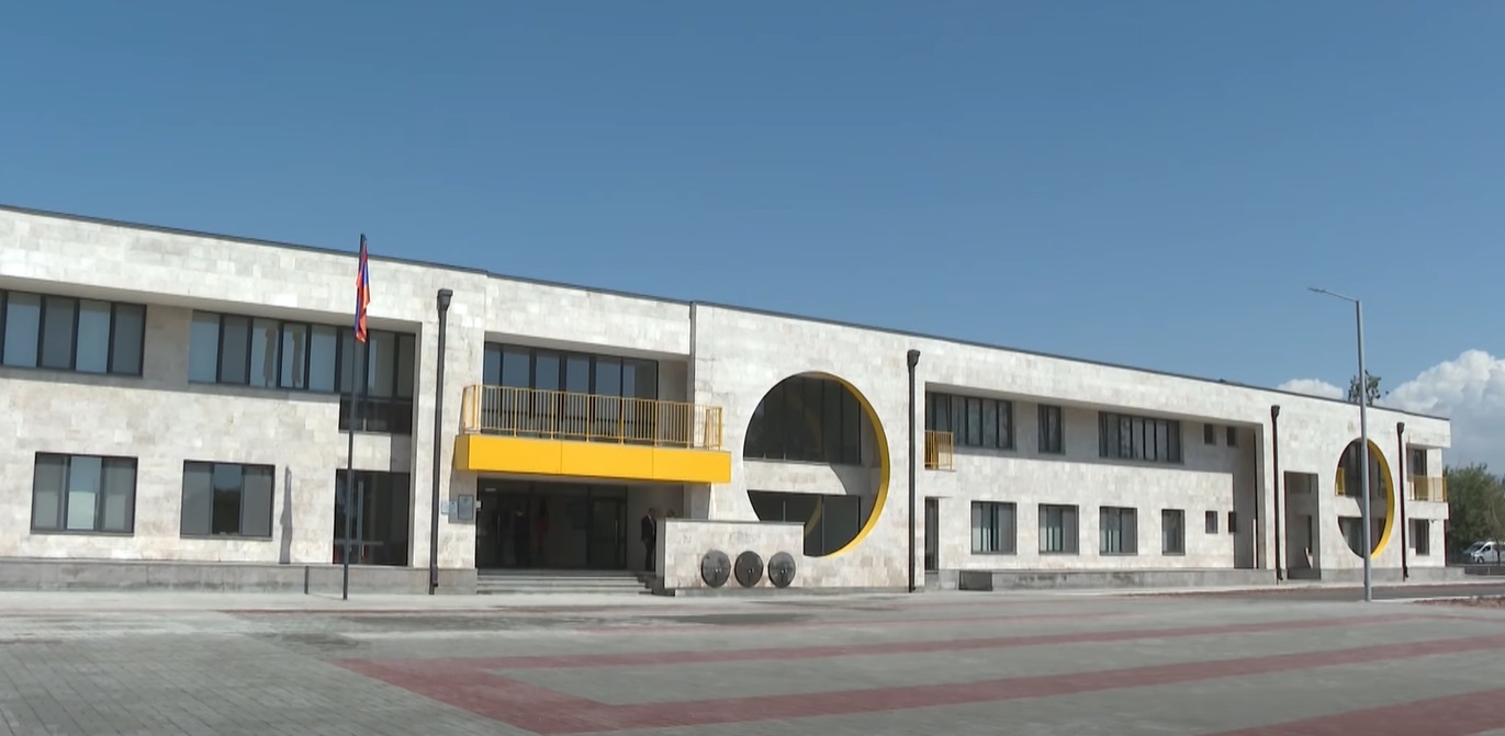 Արարատի մարզի Վանաշեն բնակավայրի միջնակարգ դպրոցը կառուցված է. Նիկոլ Փաշինյան