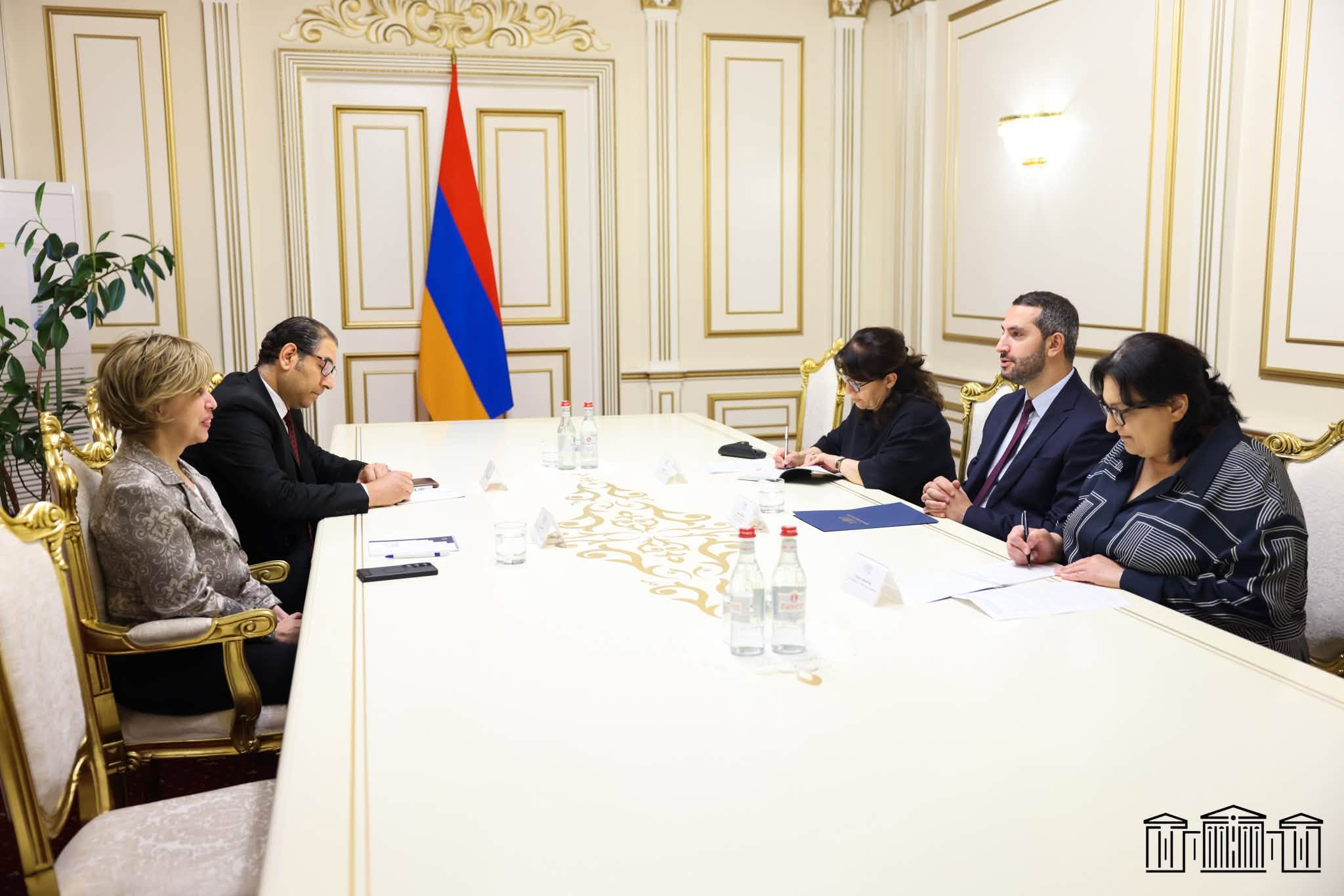 Rubinyan və Misir səfiri Ermənistan-Misir münasibətlərinin dərinləşdirilməsini müzakirə ediblər