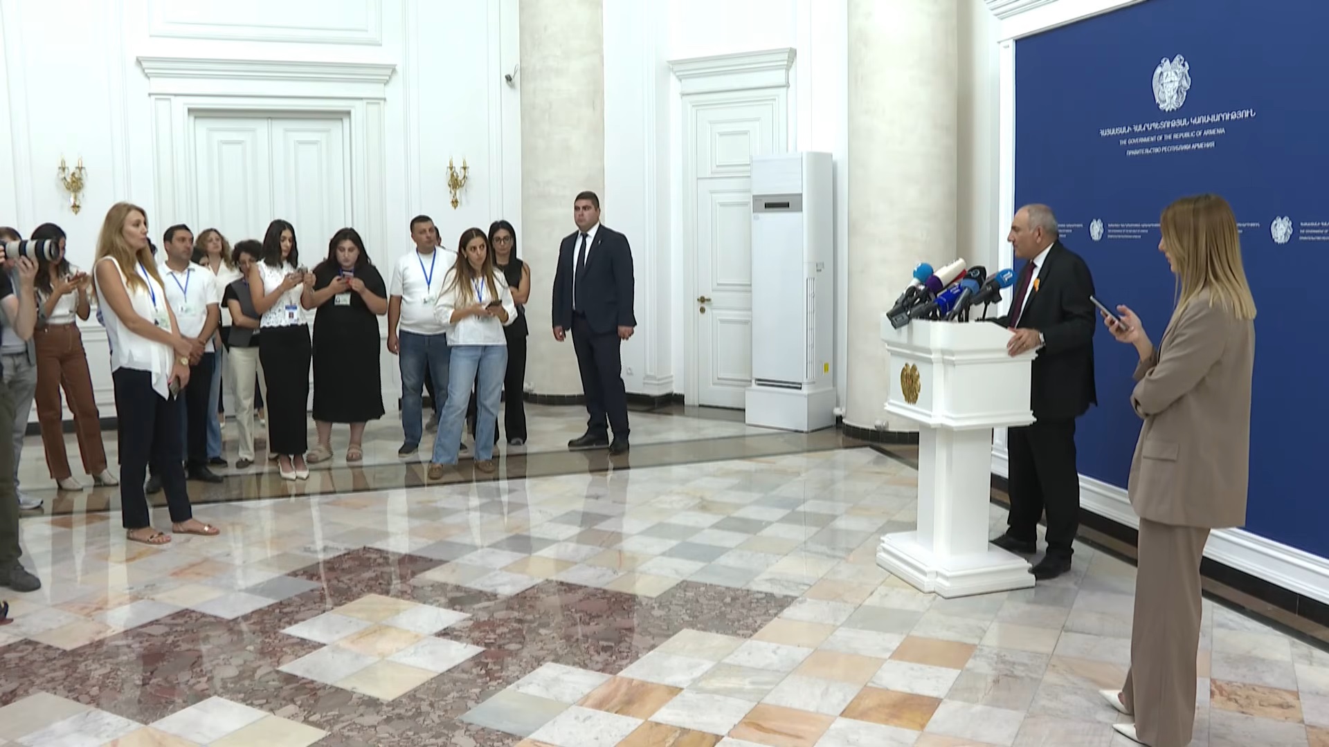 Ermənistanı referendum keçirməyə məcbur etmək mümkün deyil: Paşinyan AİB-Aİ dilemması haqqında