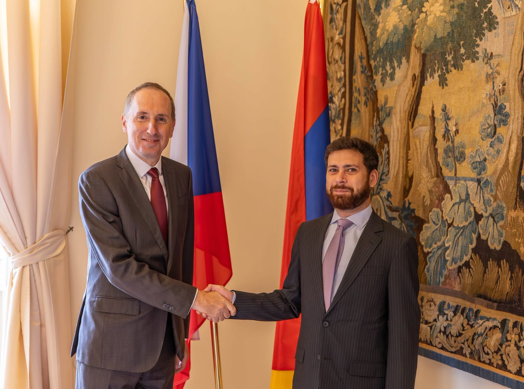 Վահան Կոստանյանը և Չեխիայի ԱԳ նախարարի տեղակալն առանձնանշել են համագործակցության հեռանկարային ոլորտները
