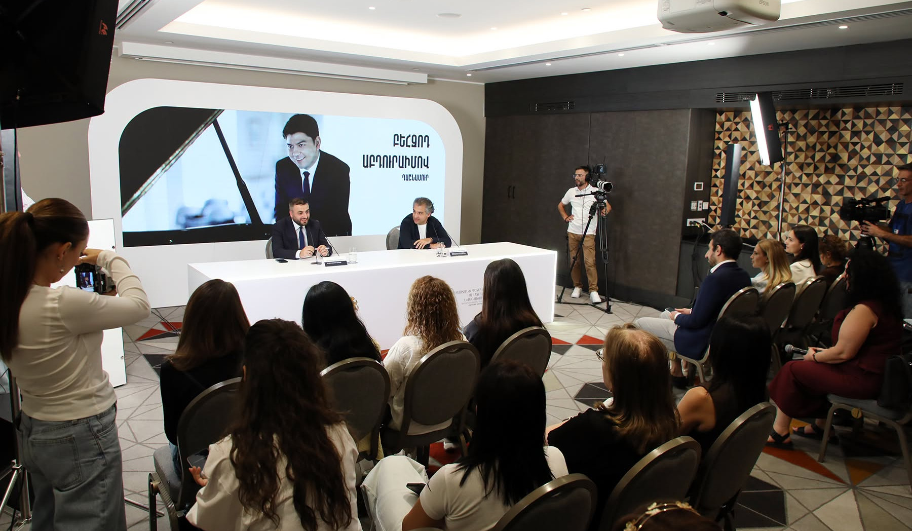 Հայաստանի պետական սիմֆոնիկ նվագախումբը մեկնարկում է 21-րդ համերգաշրջանը. հրավիրված են դասական աստղեր