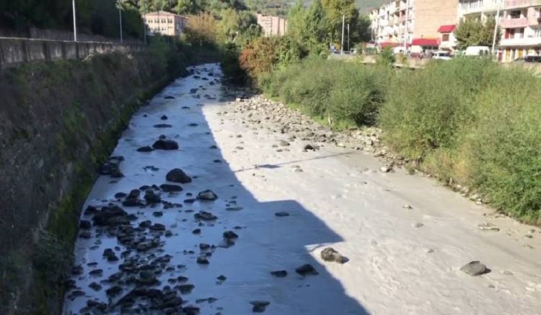 Բացառիկ կադրեր աղտոտված Ողջի գետից