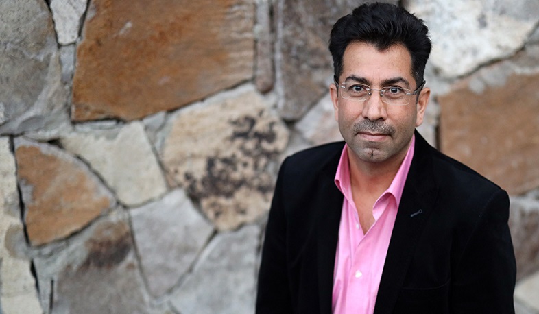 Միրզա Դինային` 2019 թ. «Ավրորա» մրցանակի դափնեկիր