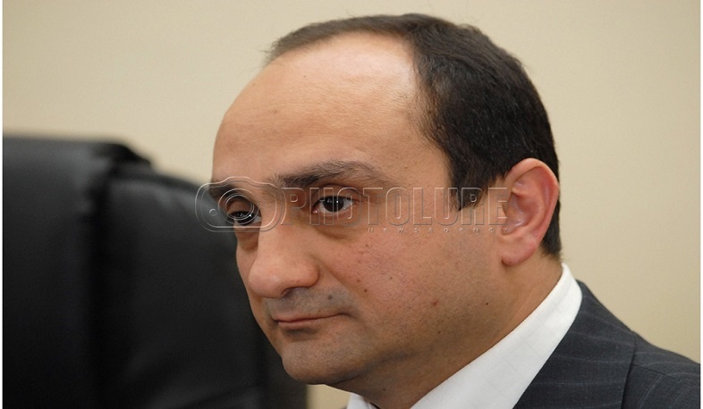 Տրանսպորտի և կապի նախկին նախարարը կալանավորվեց