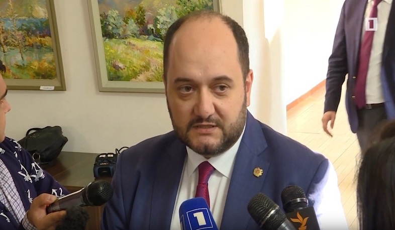 Բարձրաստիճան պաշտոնյաները պետք է բարձր աշխատավարձ ստանան. Արայիկ Հարությունյան