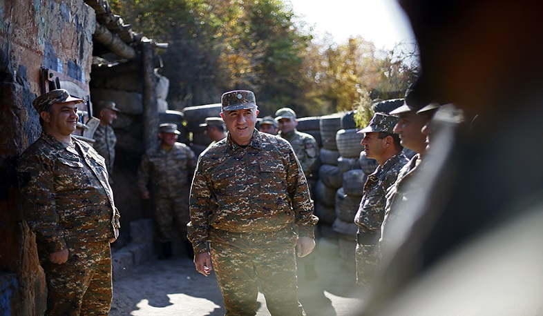 Исполняющий обязанности начальника полиции посетил боевые позиции