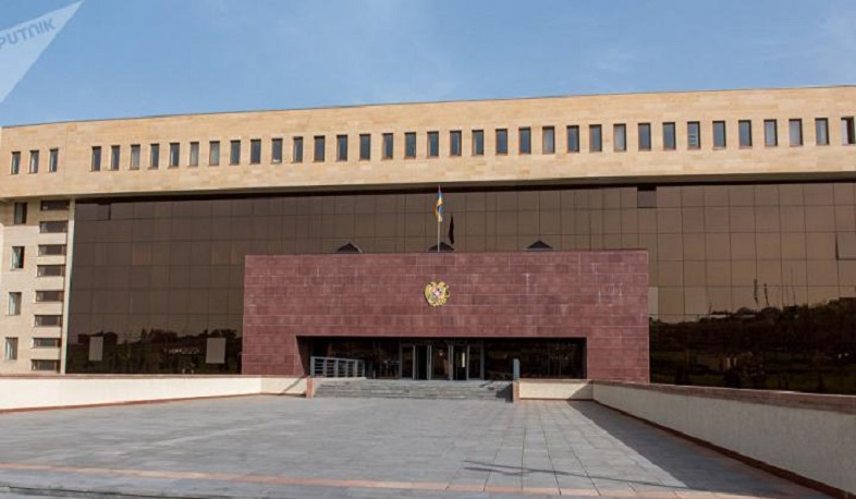 Defense Ministry calls for boot producer meeting