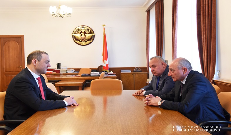 Бако Саакян принял секретаря Совета национальной безопасности Армении