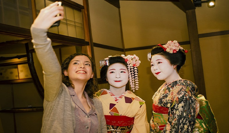 Չուտել փողոցում, չնկարել գեյշաներին․ նոր սահմանափակումներ Կիոտոյում