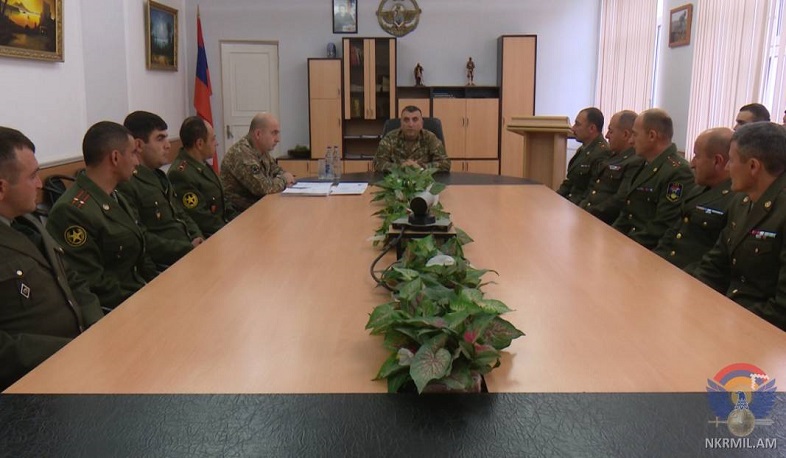 Արցախում մի խումբ սպաների շնորհվել է արտահերթ զինվորական կոչում