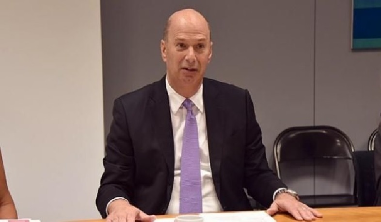 ԵՄ-ում ԱՄՆ դեսպան Գորդոն Սոնդլանդը փոխել է իր ցուցմունքը