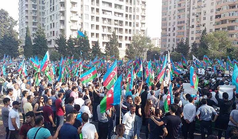 Azerbaijan opposition to unite around three demands
